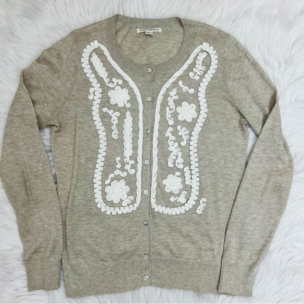 Banana Republic Cream Off White Rosete Cotton Long Sleeve Cardigan Size Medium